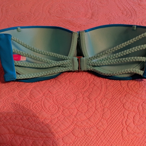 Victoria's Secret bikini top - Picture 3 of 4